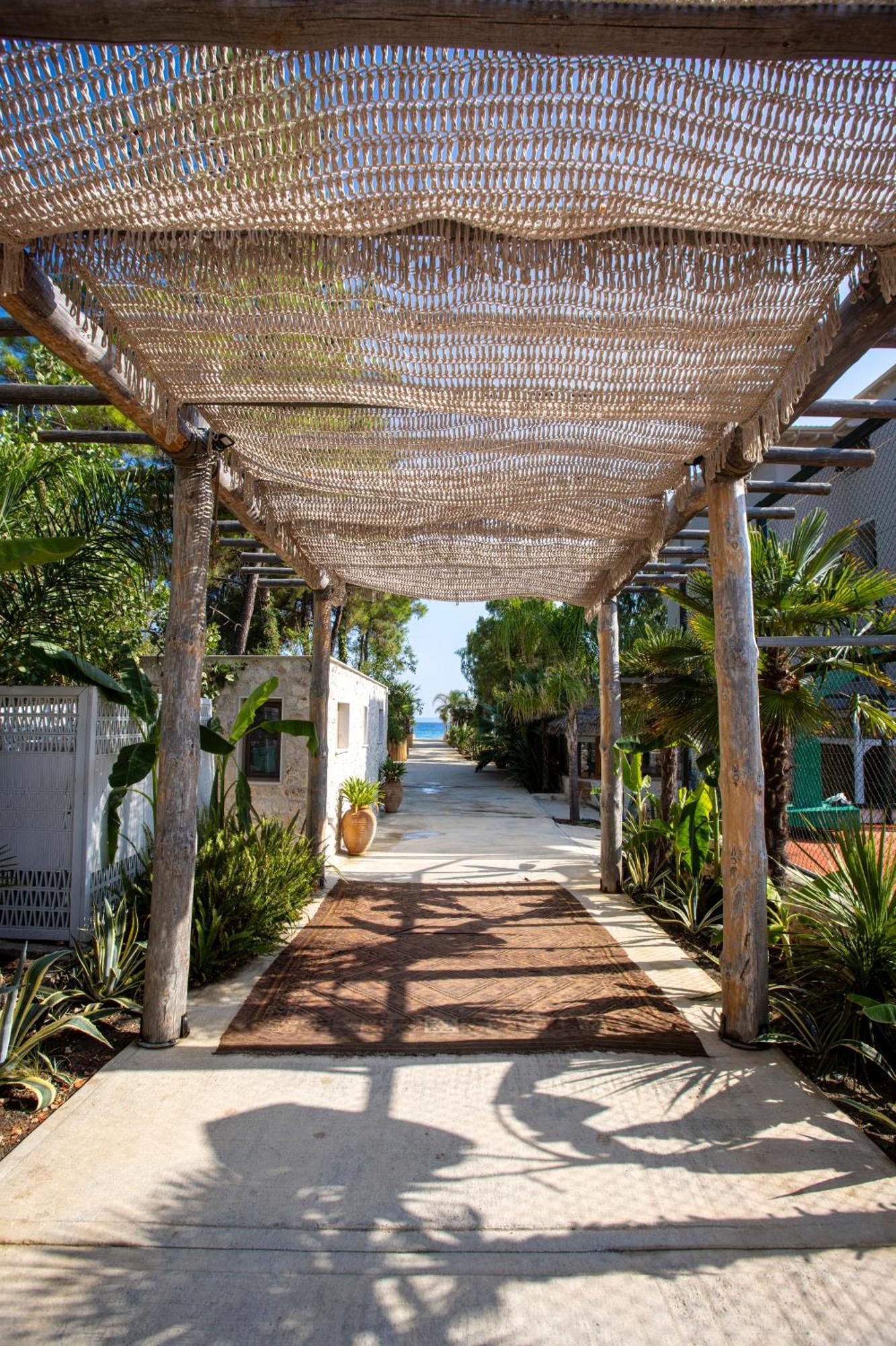 Mako Sea & Suites Pefkochori Exterior foto